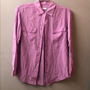 EQUIPMENT Silk button down